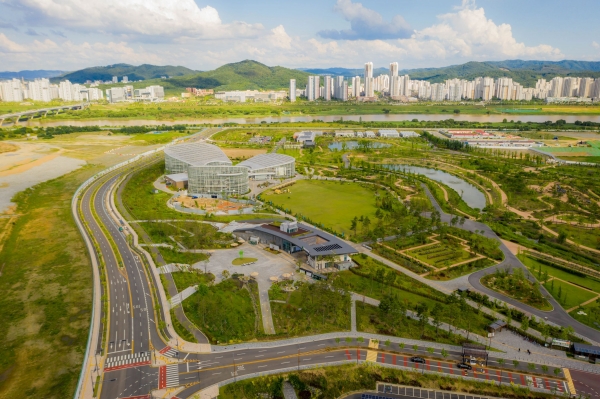 △‘2022 대한민국 조경대상’에서 국무총리상을 수상한 국립세종수목원 전경./제공=DL이앤씨